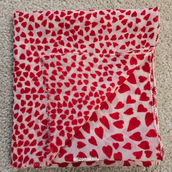 Accessories - 100% Wool Oblong Scarf With Heart Design